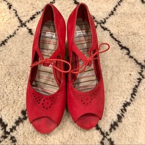 Camper Bright Red Heel